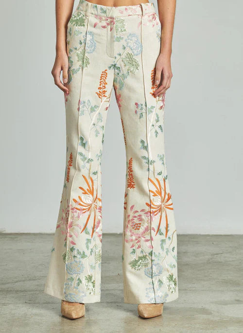 ESTHER - CONJUNTO BORDADO DE BLAZER Y PANTALÓN