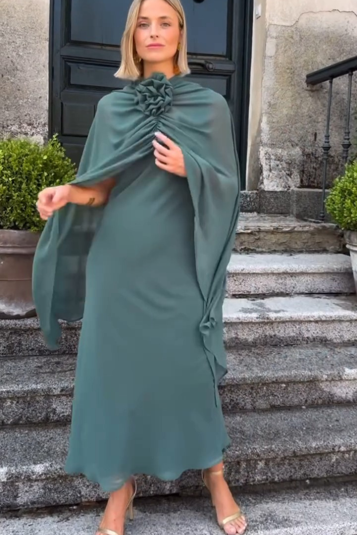 ANGELA - VESTIDO CON CAPITA MULTIPOSICIÓN