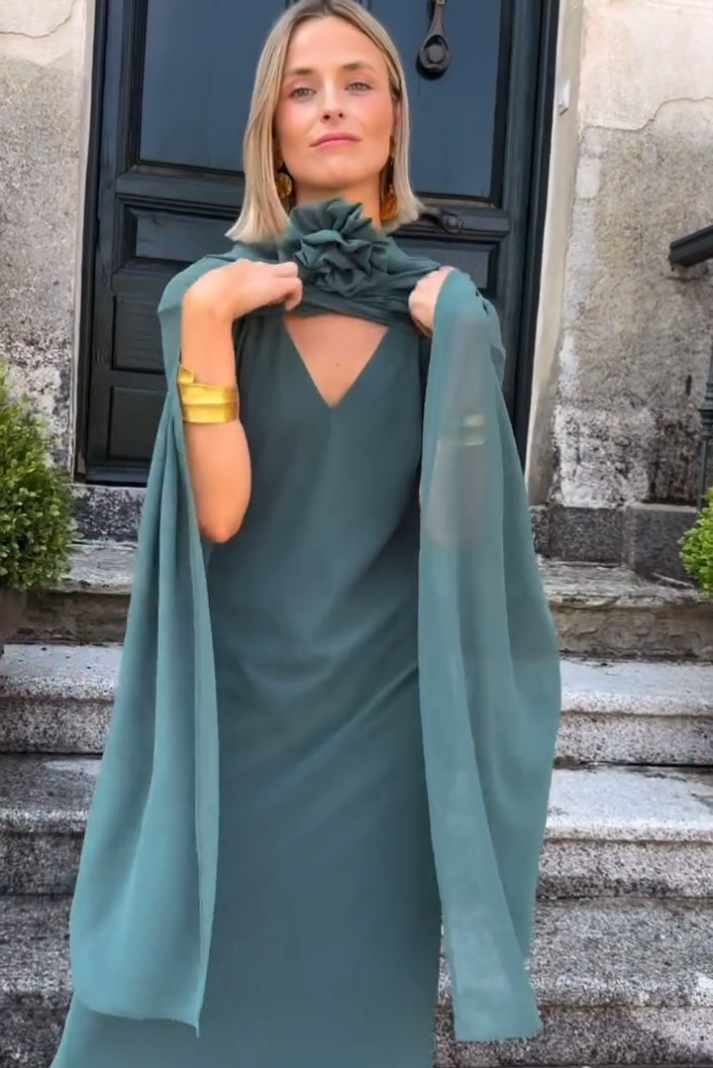 ANGELA - VESTIDO CON CAPITA MULTIPOSICIÓN