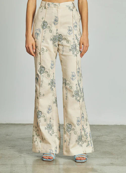 ESTHER - CONJUNTO BORDADO DE BLAZER Y PANTALÓN