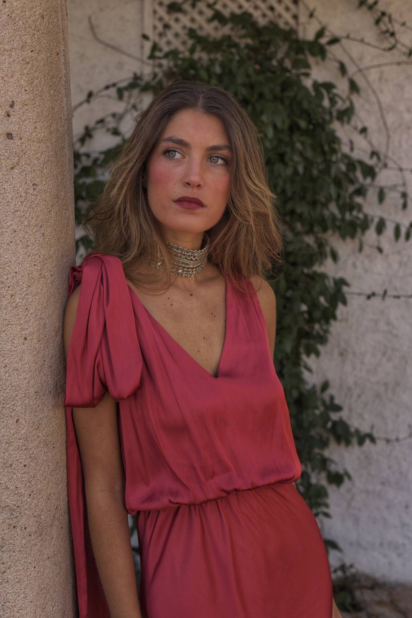 EVANGELINA - VESTIDO LARGO FLUIDO CON LAZADA