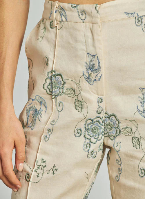 ESTHER - CONJUNTO BORDADO DE BLAZER Y PANTALÓN
