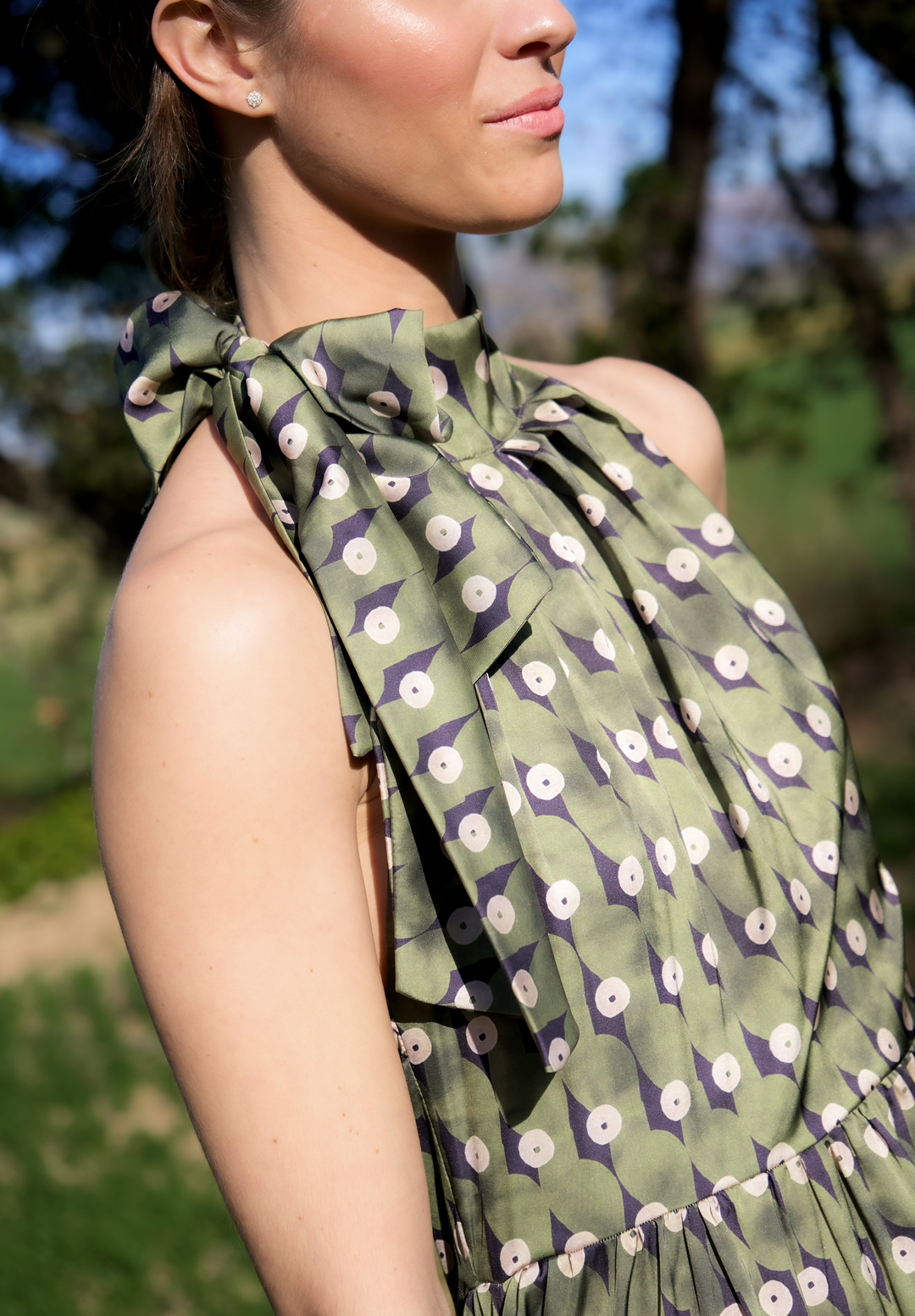 IVONNE - VESTIDO ESTAMPADO CON CUELLO HALTER