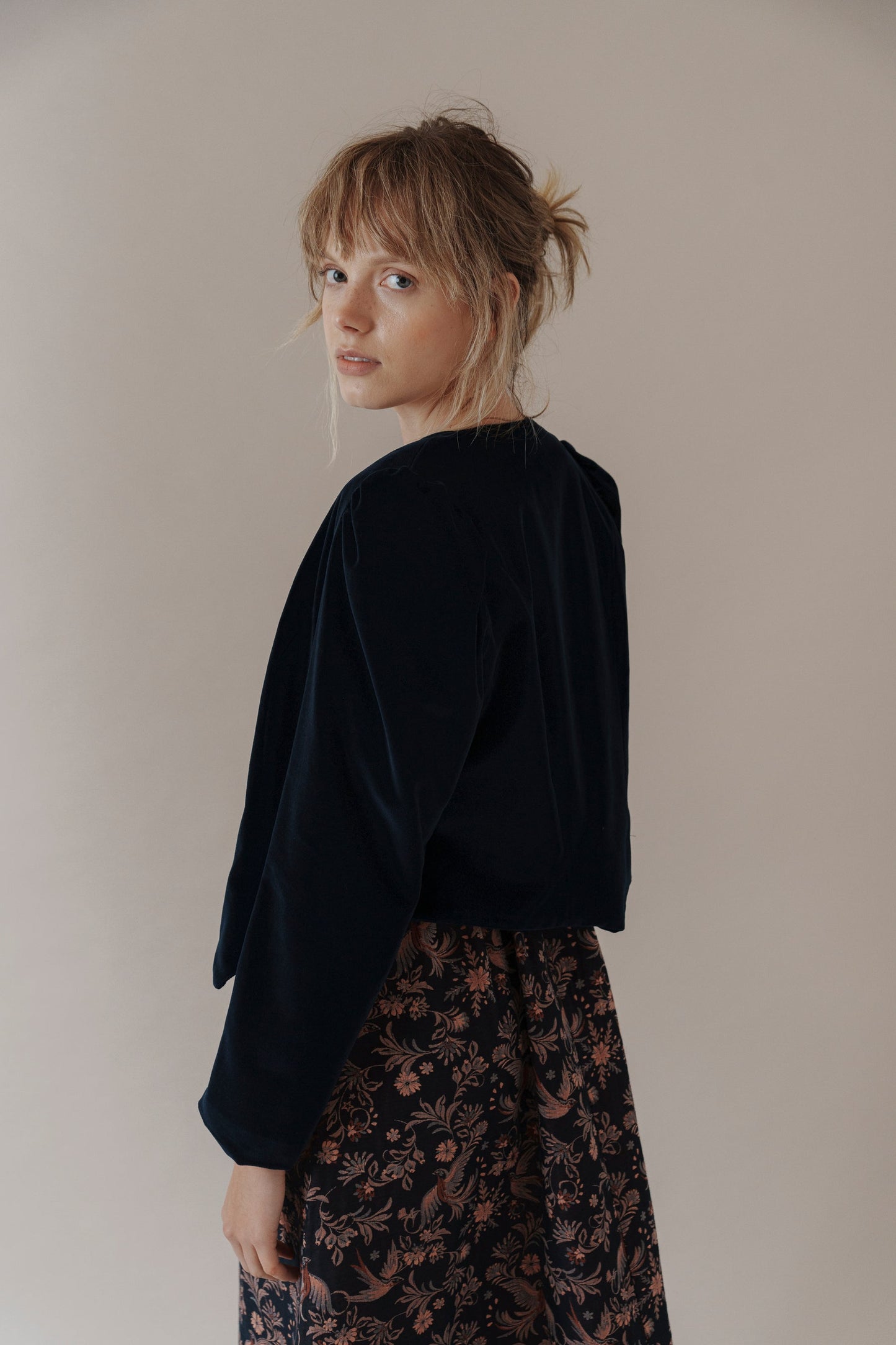 MAYKA - VESTIDO MIDI ESTAMPADO