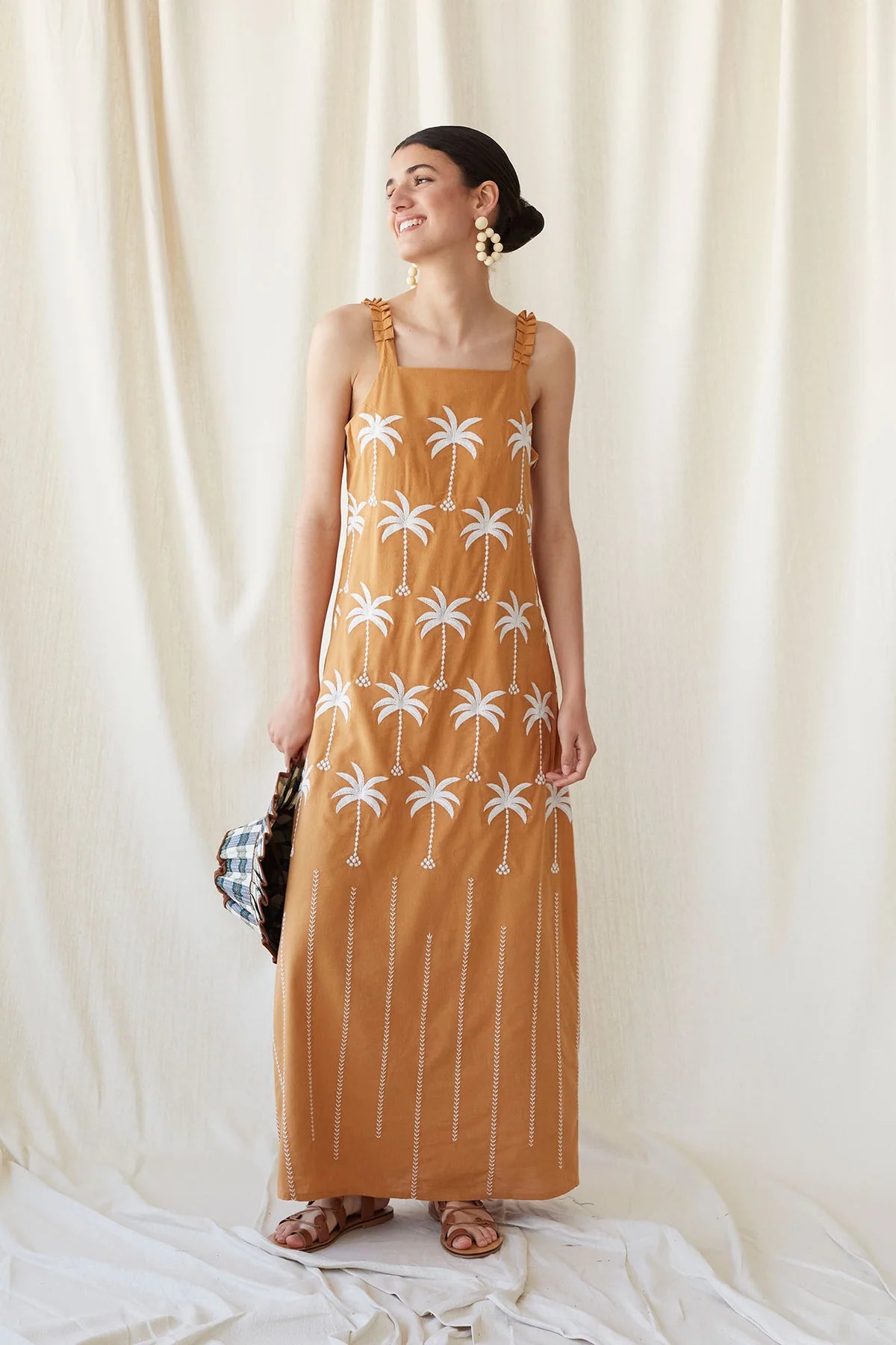 DIOMIRA - VESTIDO BORDADO DE PALMERAS