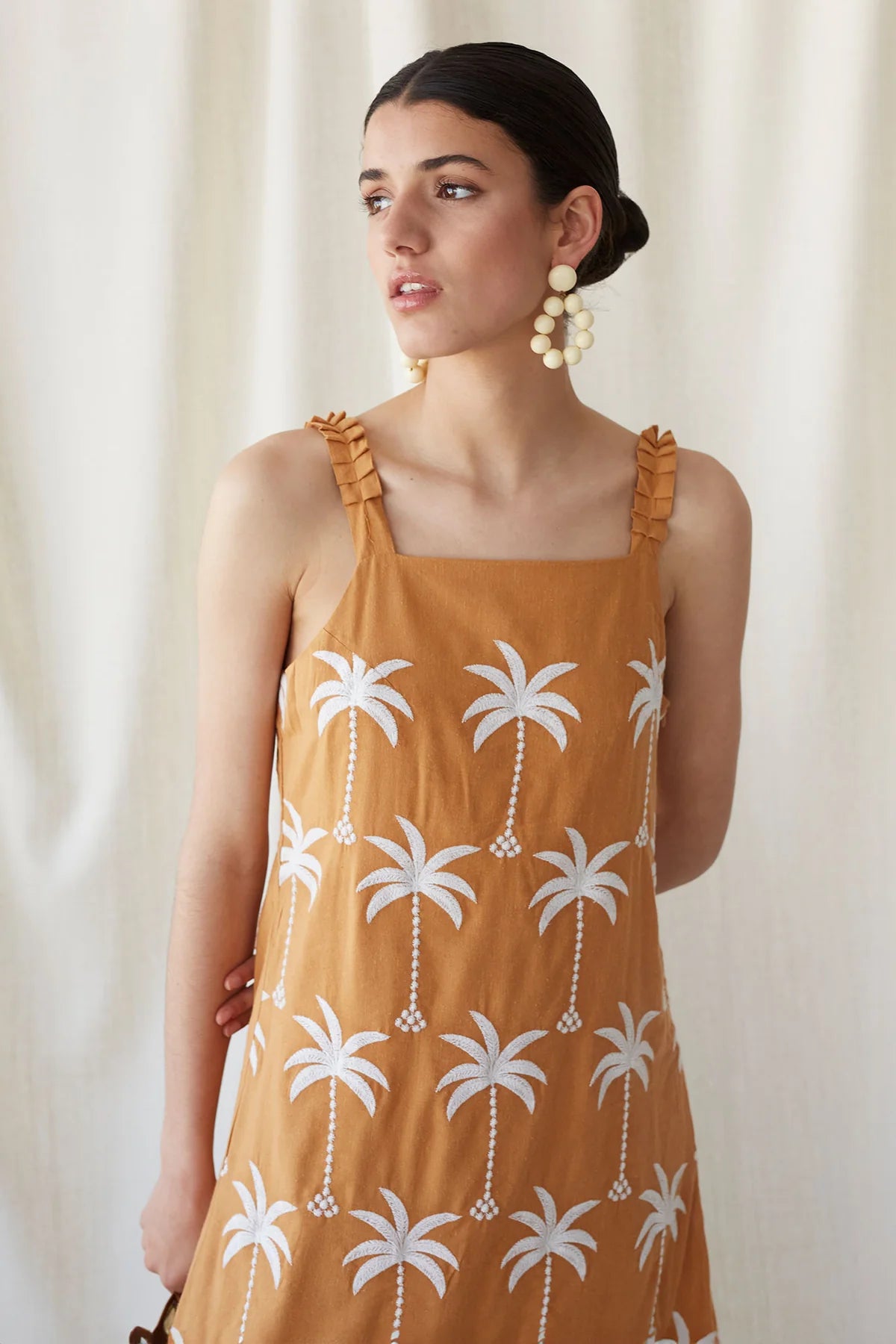 DIOMIRA - VESTIDO BORDADO DE PALMERAS