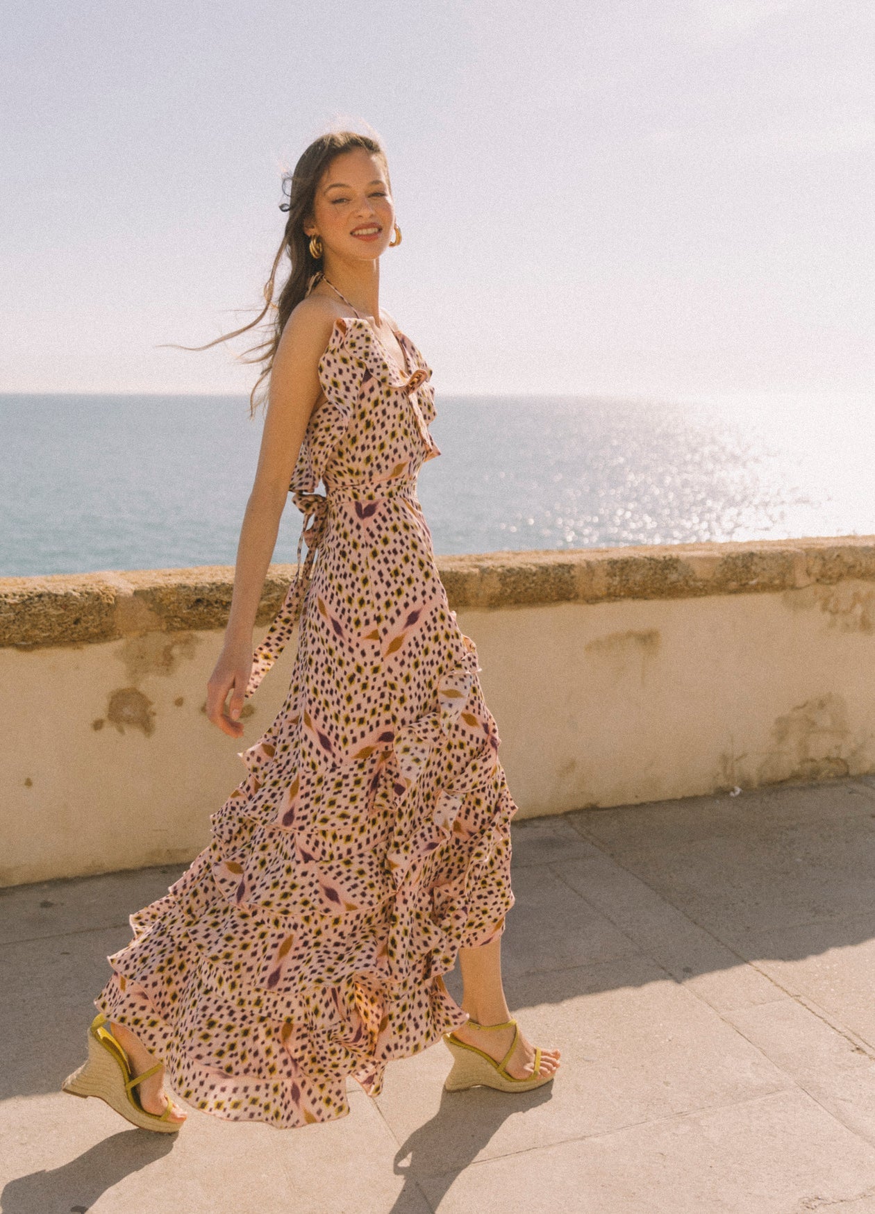 DIONISIA - VESTIDO CON TIRANTES Y VOLANTES