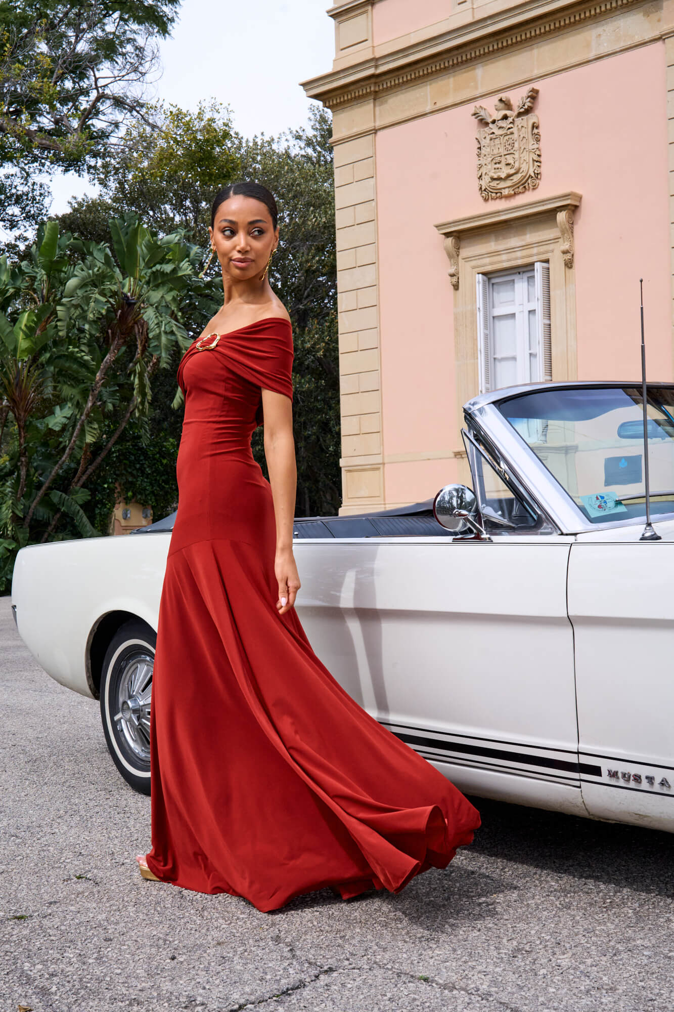 FELICIANA - VESTIDO LARGO DE ESCOTE DRAPEADO