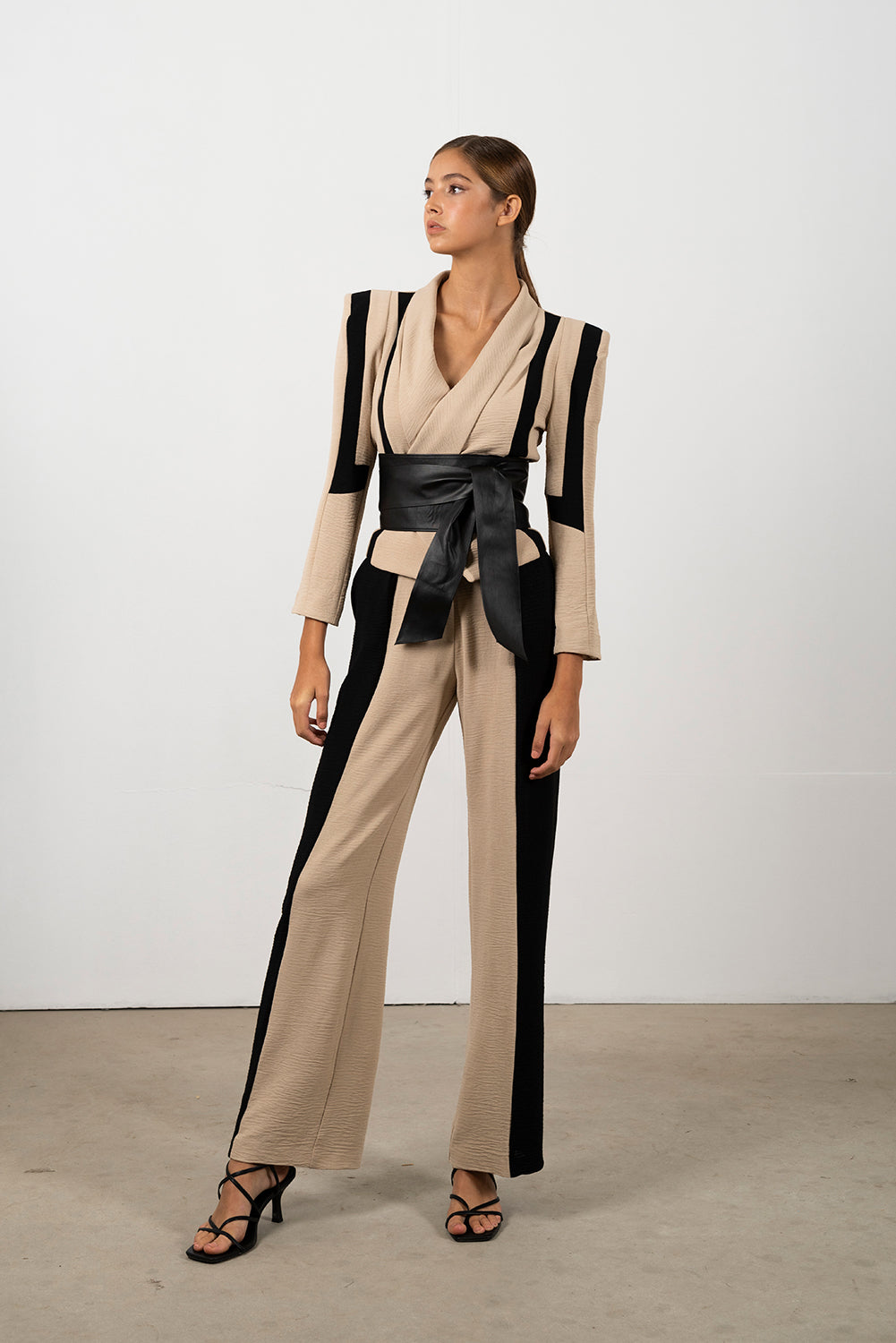 MAIDER - CONJUNTO BLAZER Y PANTALÓN TRAJE