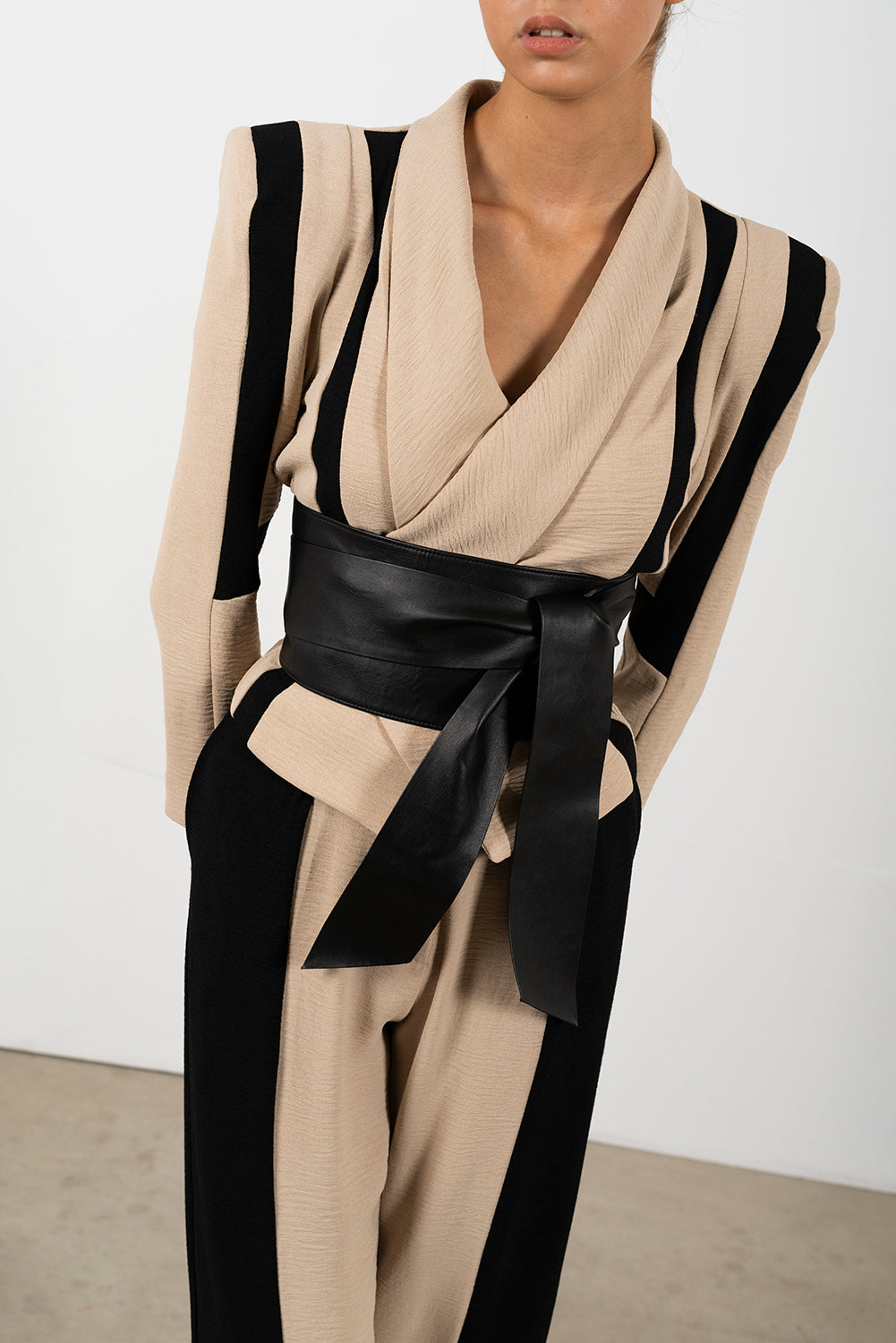 MAIDER - CONJUNTO BLAZER Y PANTALÓN TRAJE