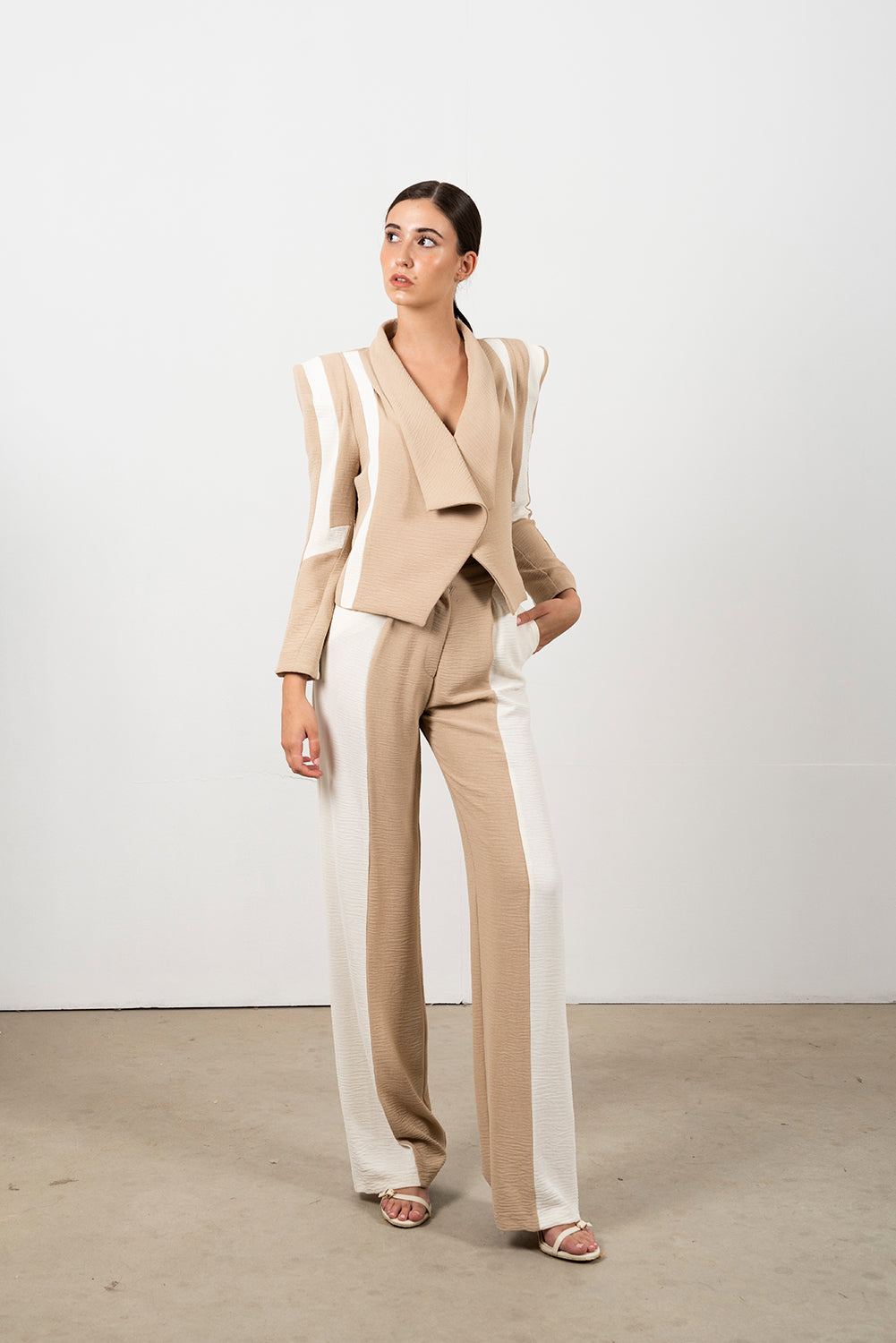 MAIDER - CONJUNTO BLAZER Y PANTALÓN TRAJE