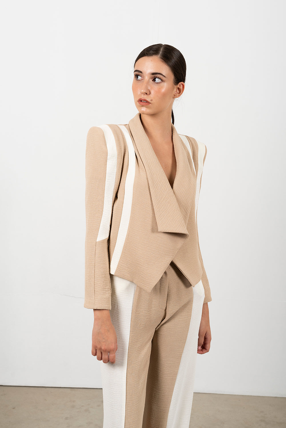 MAIDER - CONJUNTO BLAZER Y PANTALÓN TRAJE