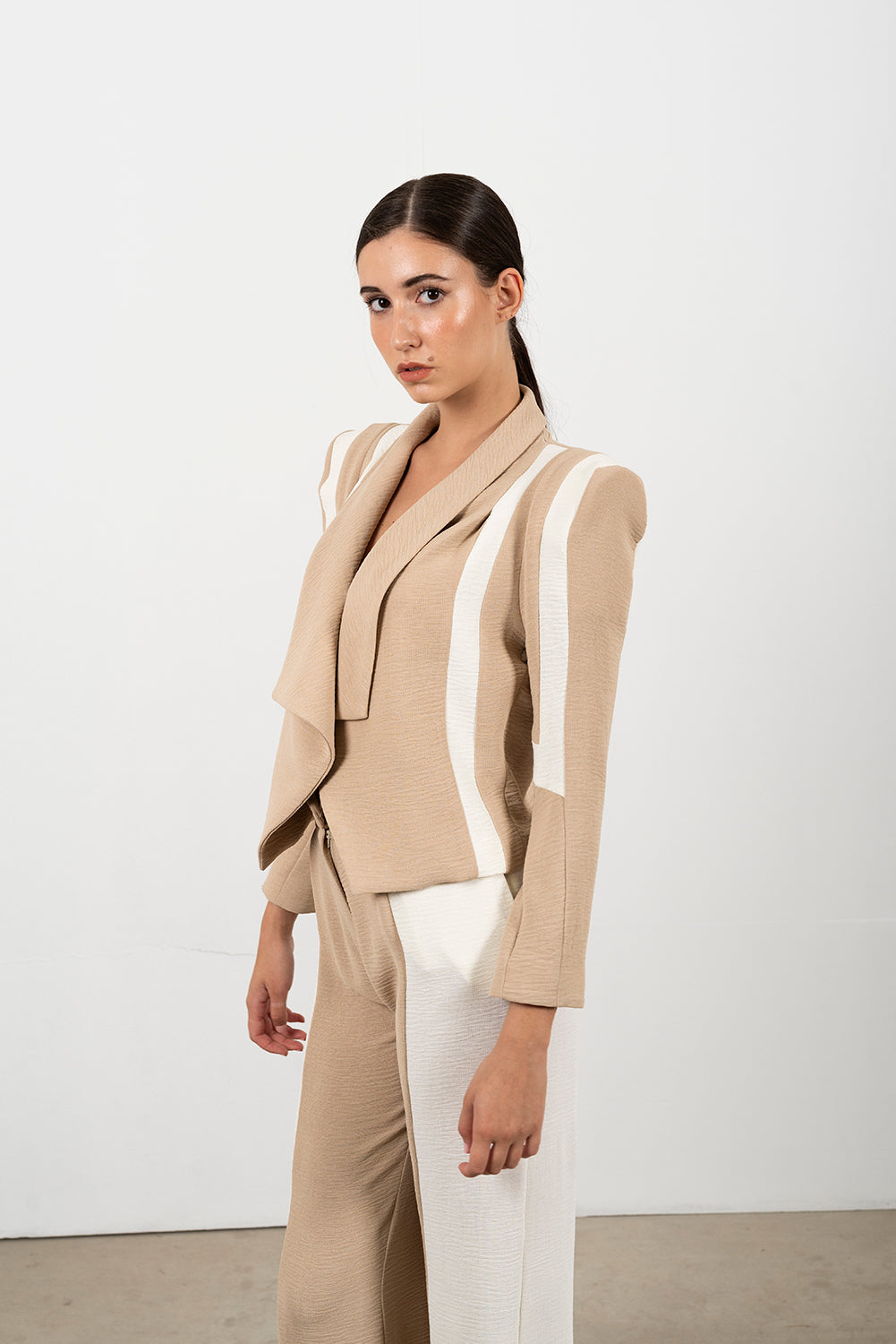 MAIDER - CONJUNTO BLAZER Y PANTALÓN TRAJE