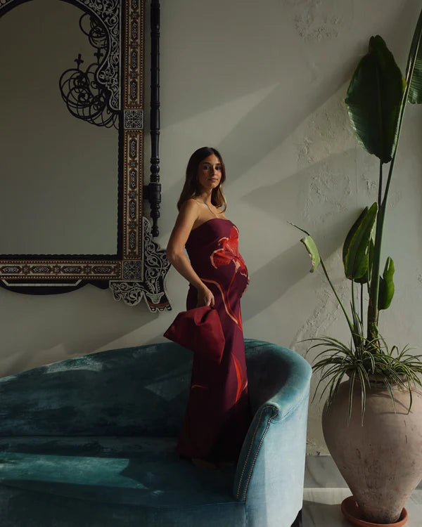 MAURICIA - VESTIDO PALABRA DE HONOR CON ESTAMPADO DE LIRIO