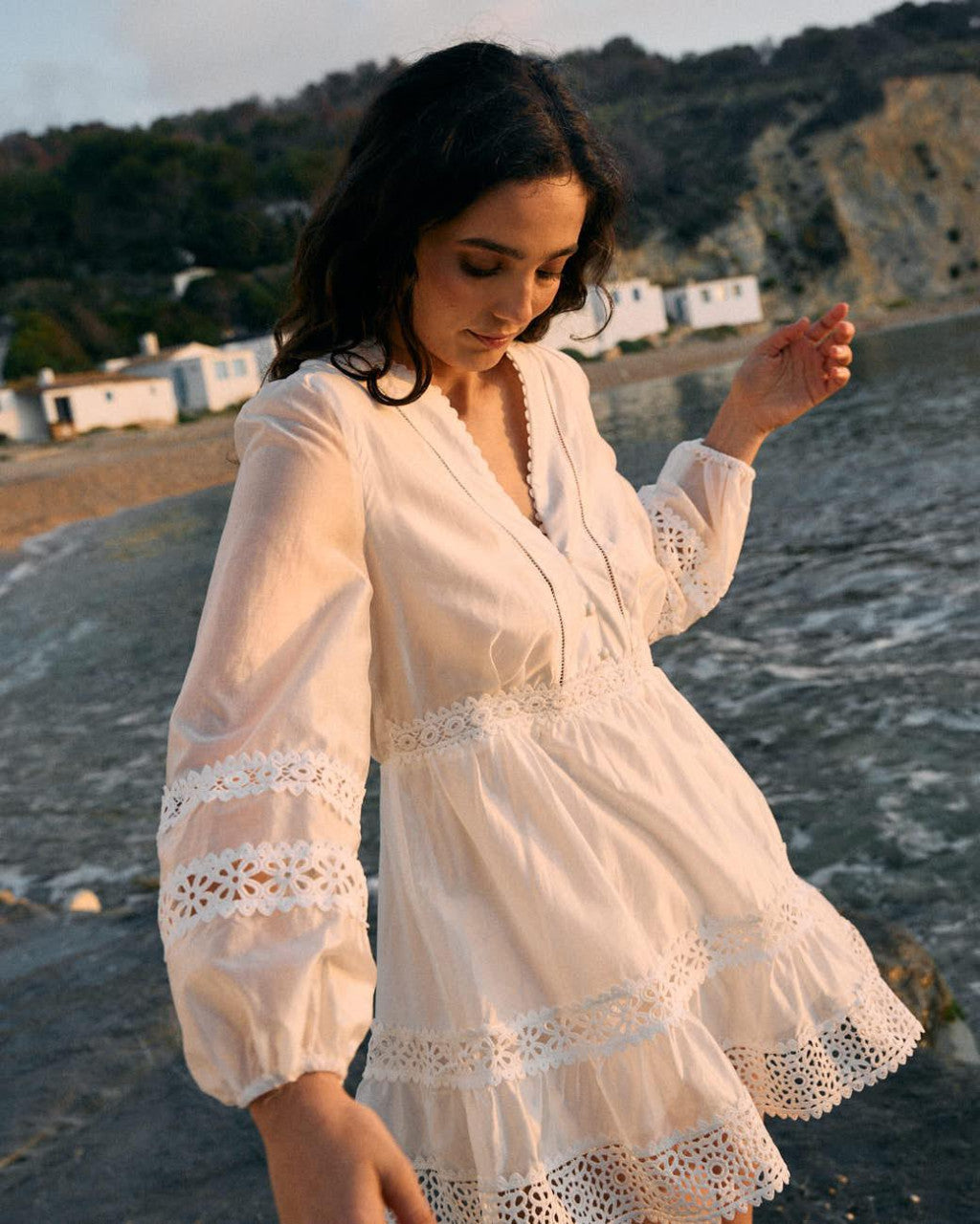 GRISELDA - VESTIDO CORTO DE ENCAJE