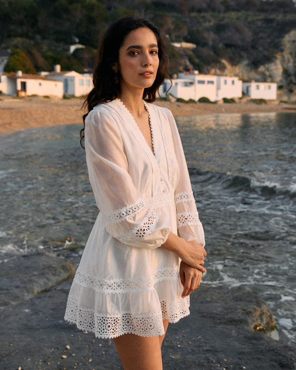 GRISELDA - VESTIDO CORTO DE ENCAJE