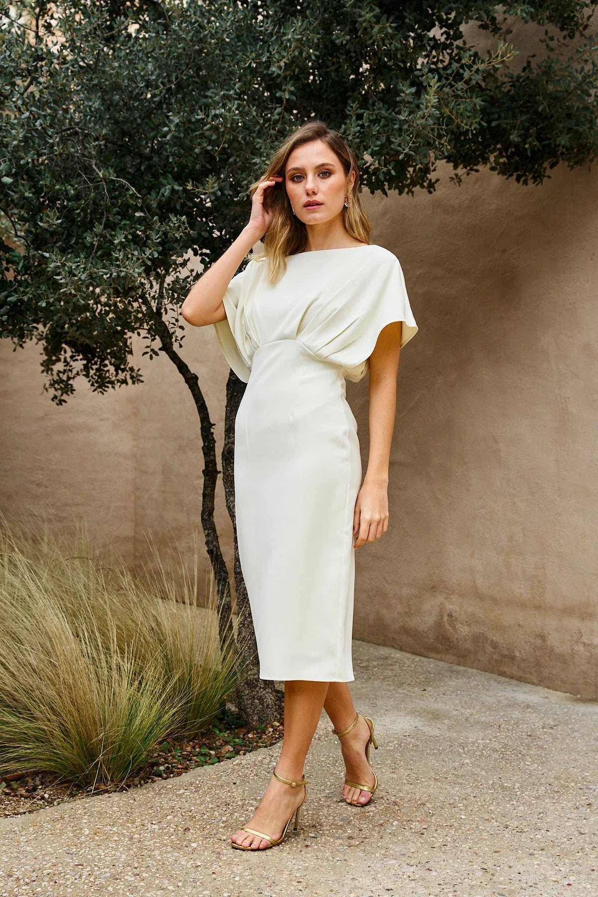CAROL - VESTIDO MIDI CON MANGAS