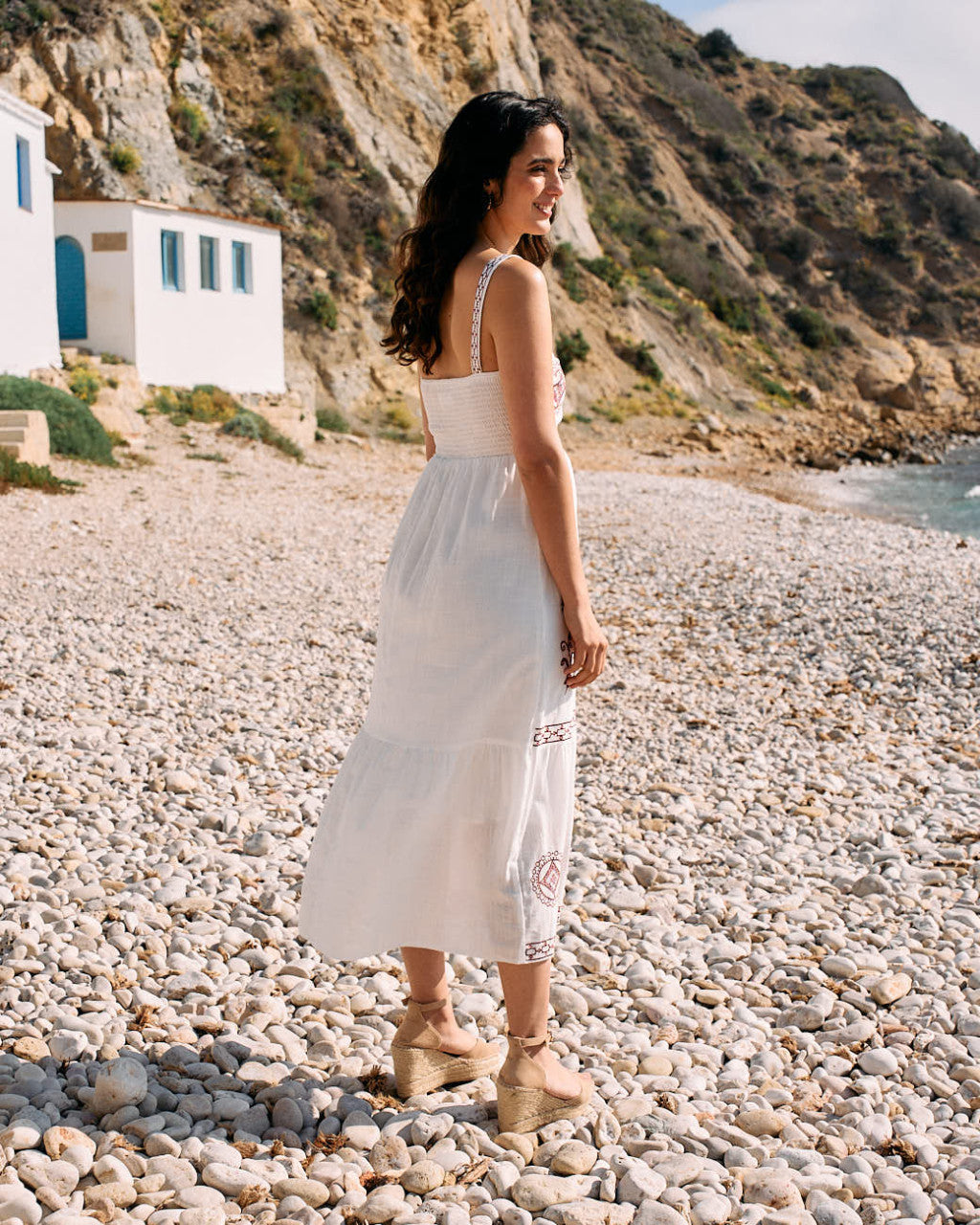 HERMELINDA - VESTIDO LARGO CON BORDADOS