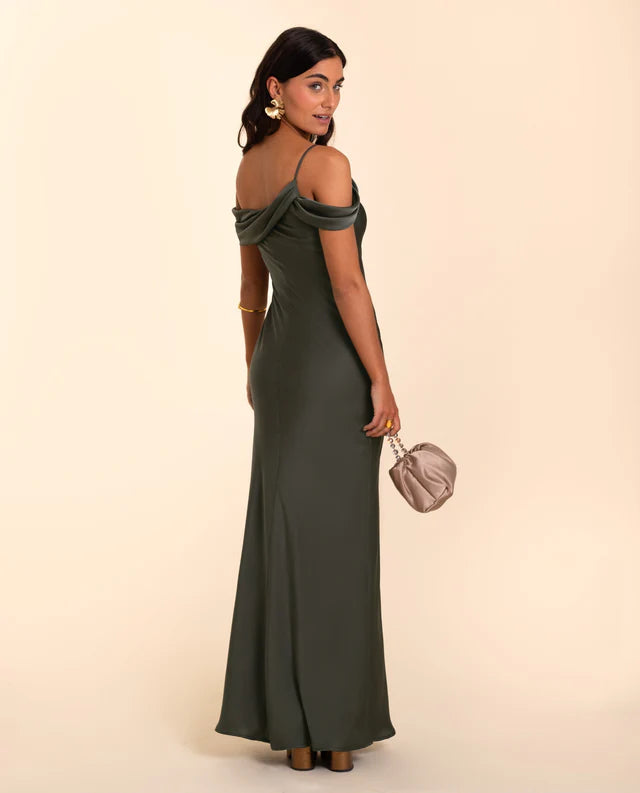 SIRENA - VESTIDO LARGO DE SATÉN CON ESCOTE DRAPEADO
