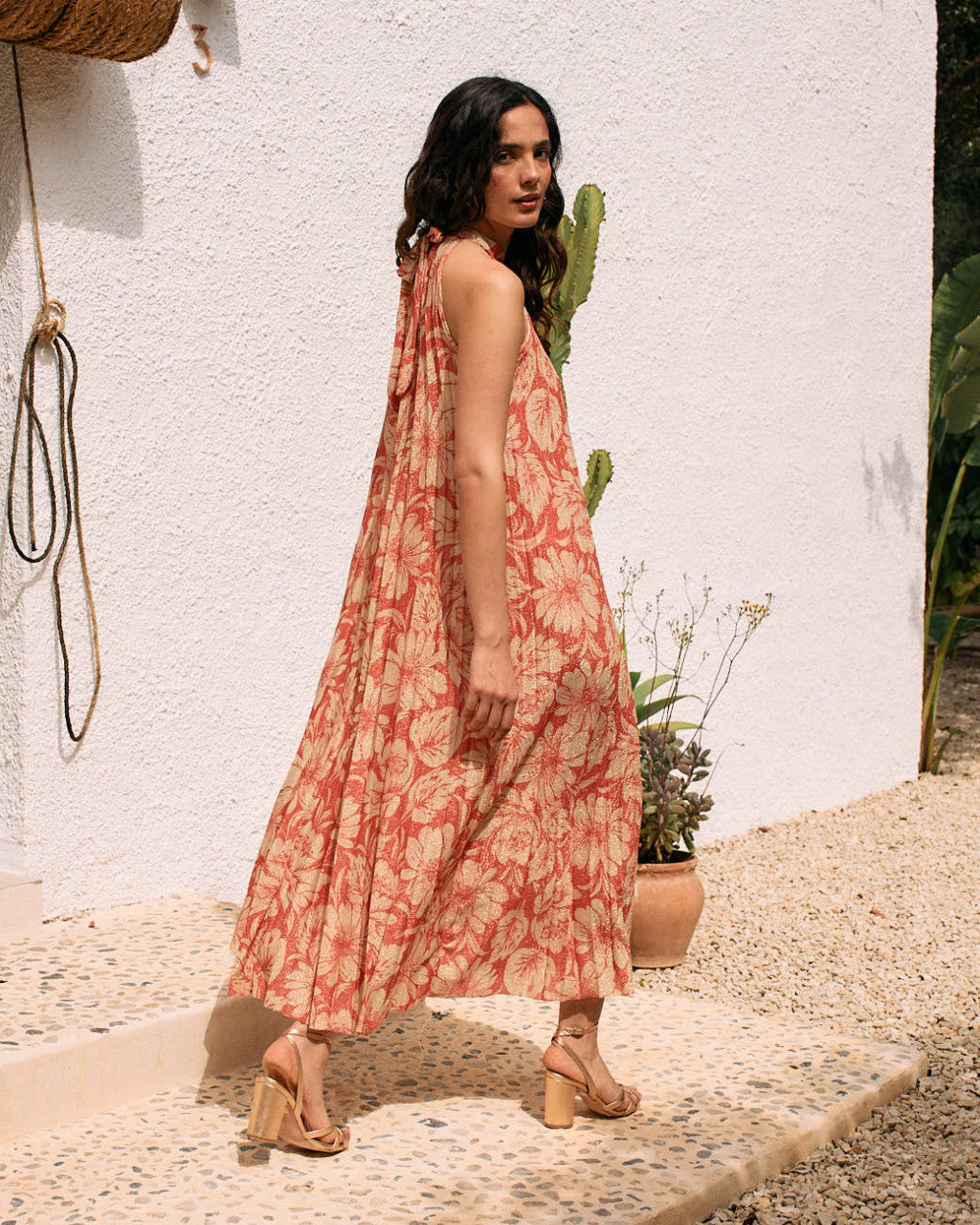 JESUSA - VESTIDO HALTER DE FLORES