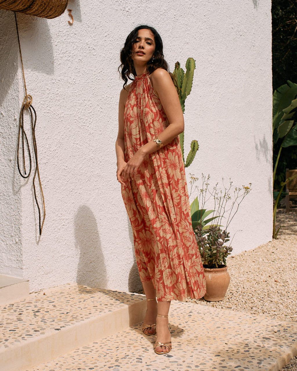 JESUSA - VESTIDO HALTER DE FLORES