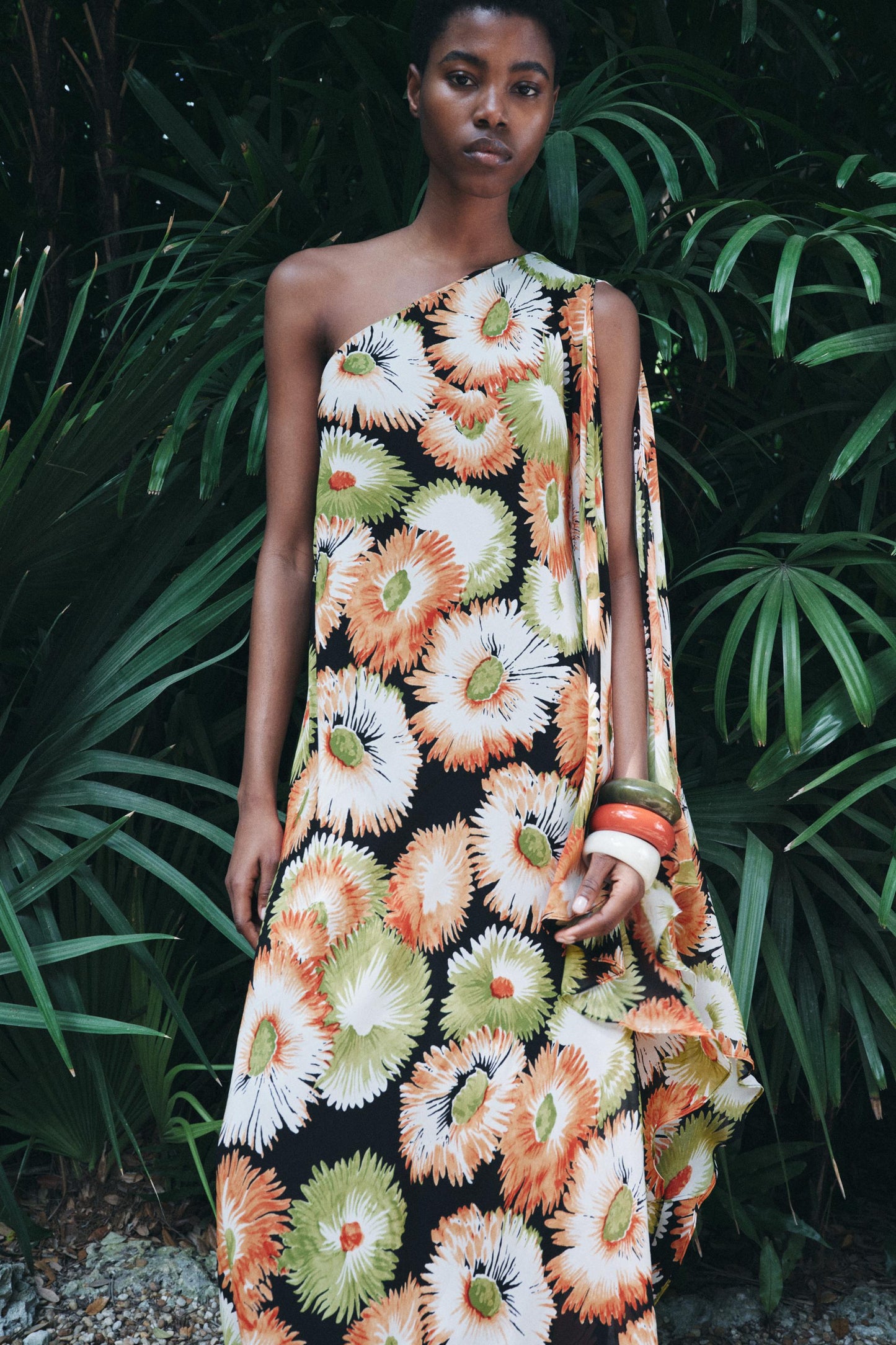 KELLY - VESTIDO CON ESCOTE ASIMÉTRICO