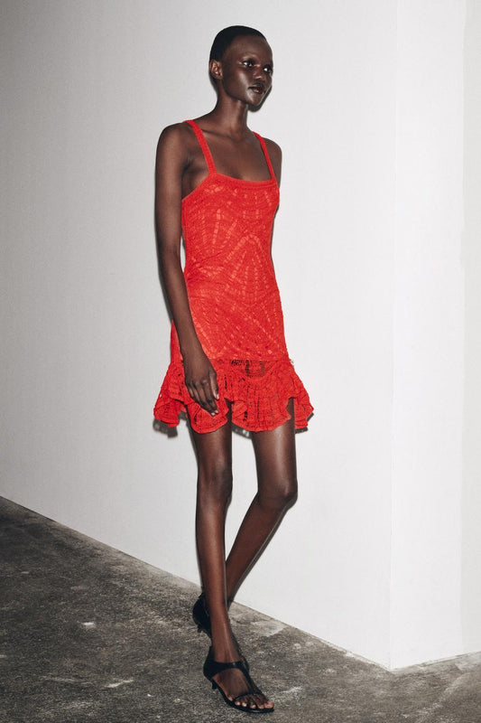 JULIETH - VESTIDO CORTO DE CROCHET CON VOLANTE