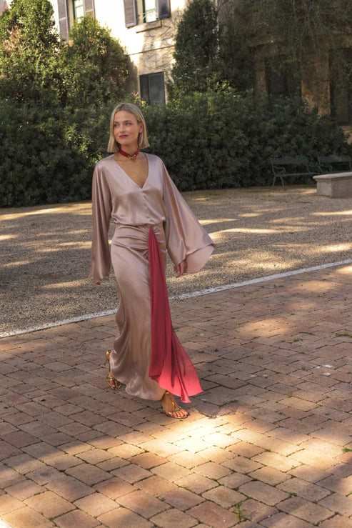 CONI - VESTIDO LARGO DE FIESTA CON LAZADA CORAL