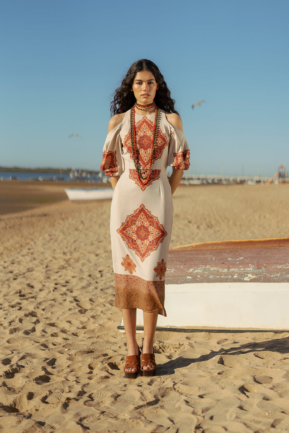 NORBERTA - VESTIDO MIDI CON HOMBROS DESCUBIERTOS