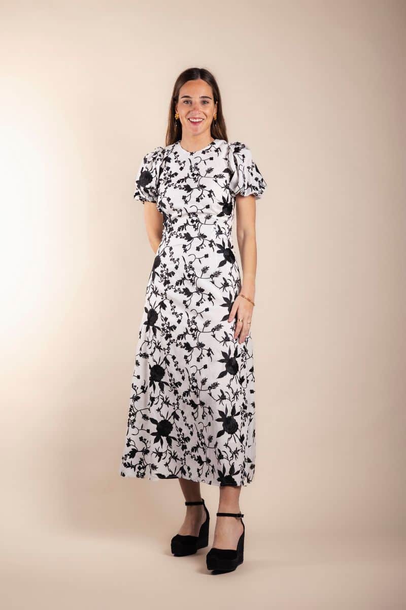 GILDA - VESTIDO BORDADO CON MANGAS ABULLONADAS