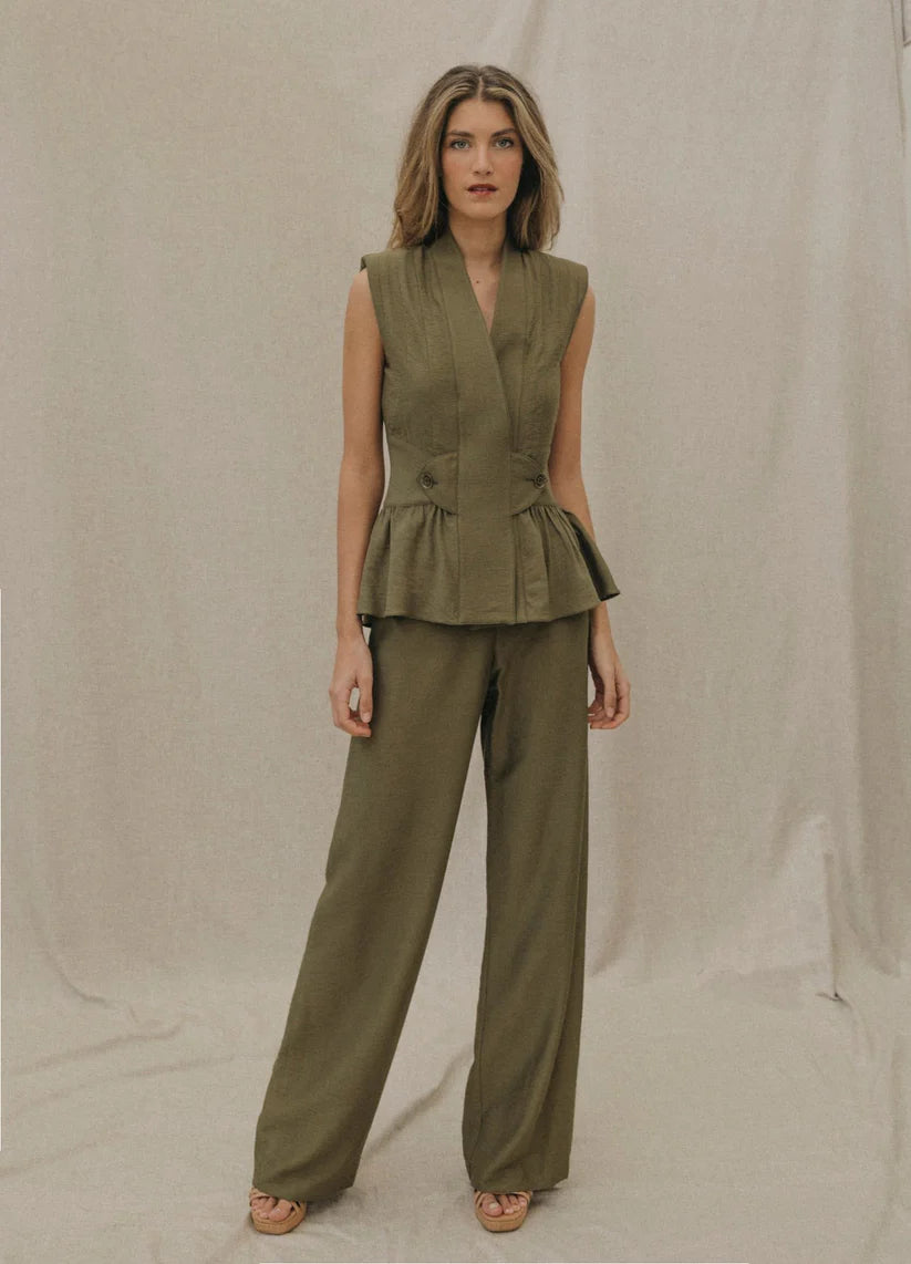KARELYS - CONJUNTO SIN MANGAS CON PEPLUM
