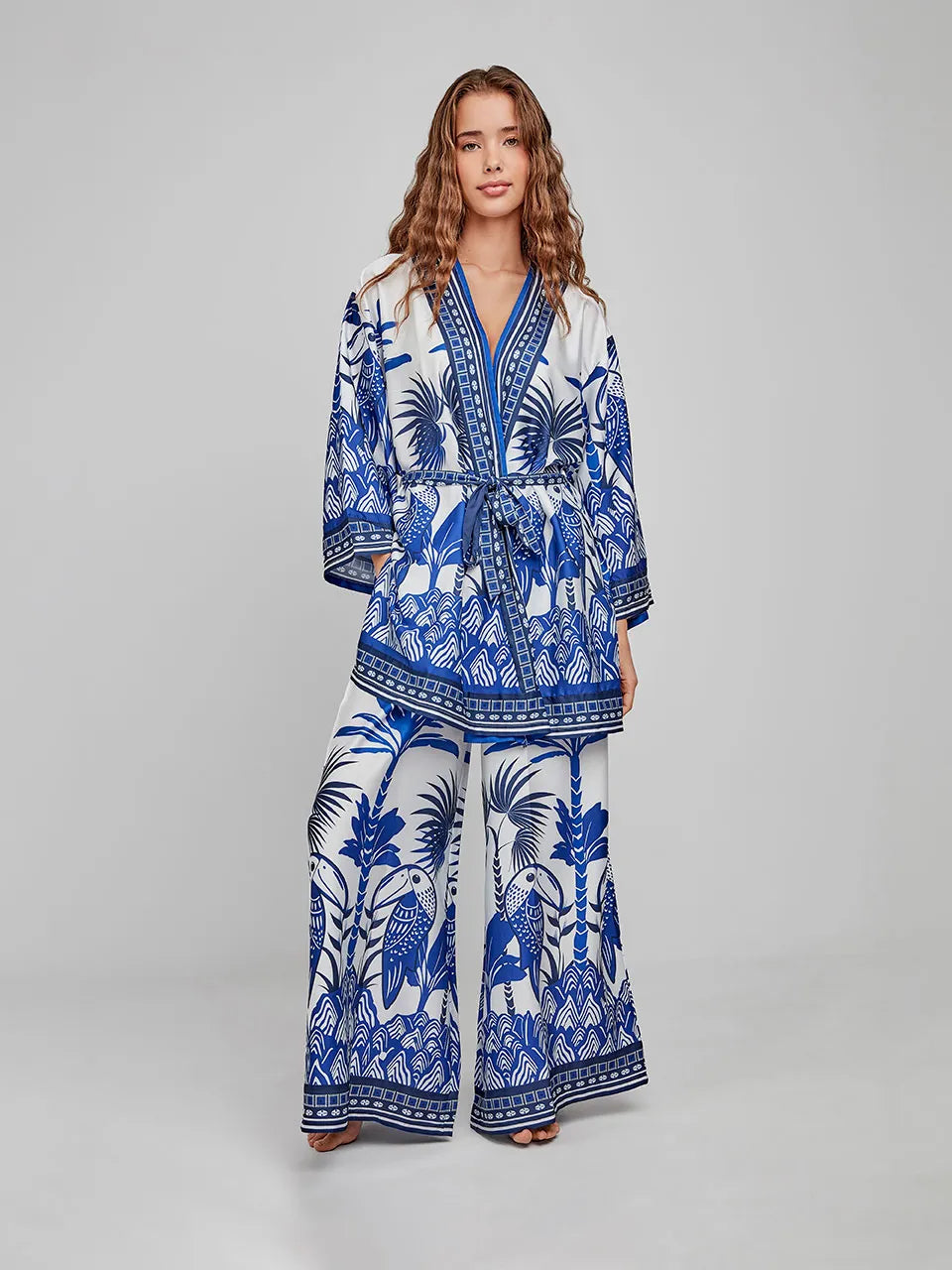 PAMELA - CONJUNTO DE KIMONO Y PANTALÓN