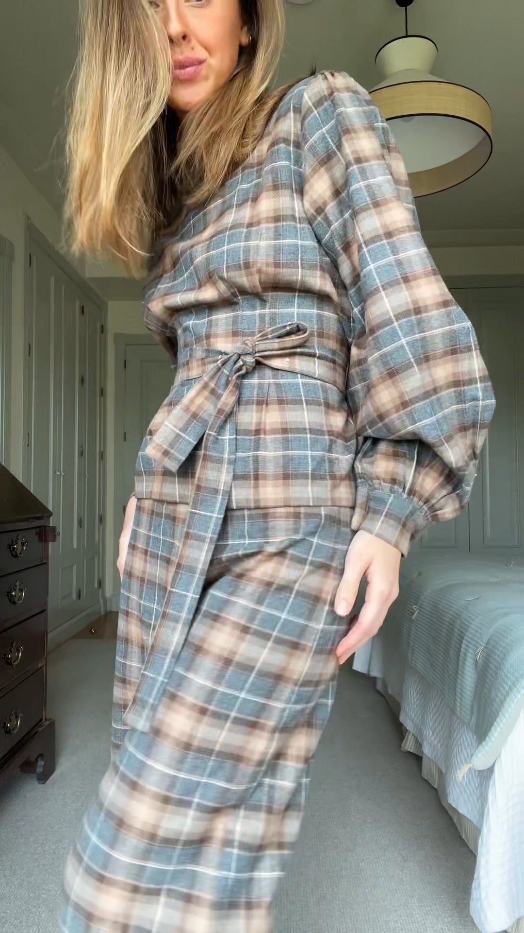 SELENA - CONJUNTO BLUSA Y PANTALÓN