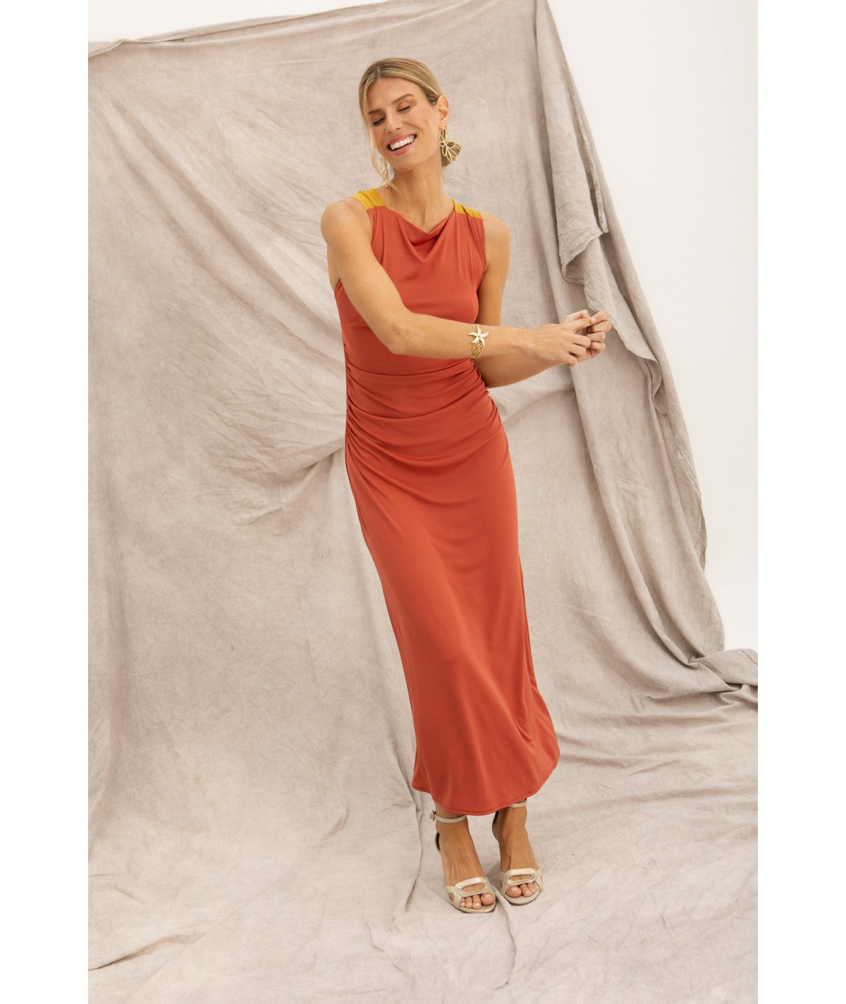 ALBERTA - VESTIDO SIN MANGAS CRUZADO